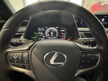 Photo 24 du bon plan LEXUS UX 300e Executive occasion à 21654 €