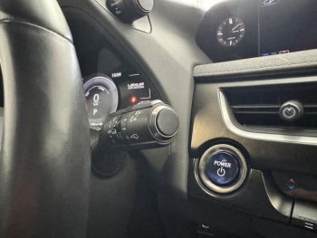 Photo 26 du bon plan LEXUS UX 300e Executive occasion à 21654 €