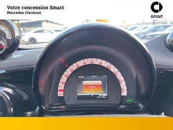Photo 18 du bon plan SMART Fortwo Coupe EQ 82ch prime occasion à 14890 €