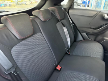 Photo 15 du bon plan FORD Puma 1.0 Flexifuel 125ch S&S mHEV ST-Line occasion à 17989 €