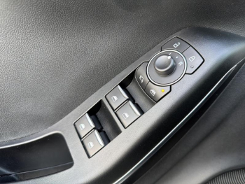 Photo 19 du bon plan FORD Puma 1.0 Flexifuel 125ch S&S mHEV ST-Line occasion à 17989 €