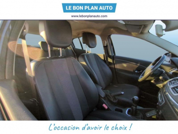 Photo 14 du bon plan RENAULT Megane 1.2 TCe 130ch energy Zen eco² 2015 occasion à 5490 €