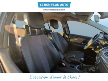 Photo 38 du bon plan RENAULT Megane 1.2 TCe 130ch energy Zen eco² 2015 occasion à 5490 €
