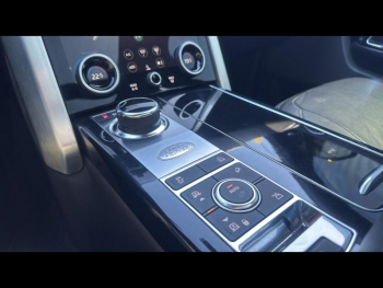 Photo 27 du bon plan LAND-ROVER Range Rover 4.4 SDV8 339ch Autobiography LWB Mark IX occasion à 49790 €