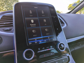 Photo 34 du bon plan RENAULT Espace 1.6 dCi 160ch energy Intens EDC occasion à 17900 €