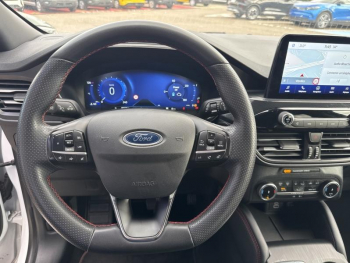 Photo 16 du bon plan FORD Kuga 2.5 Duratec 190ch FHEV E85 ST-Line BVA occasion à 21989 €