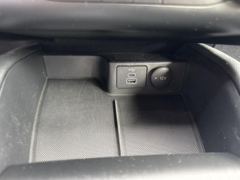 Photo 19 du bon plan FORD Kuga 2.5 Duratec 190ch FHEV E85 ST-Line BVA occasion à 21989 €