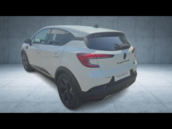 Photo 4 du bon plan RENAULT Captur 1.6 E-Tech hybride 145ch Engineered occasion à 22490 €