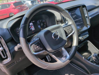 Photo 21 du bon plan VOLVO XC40 D3 AdBlue 150ch R-Design Geartronic 8 occasion à 19990 €