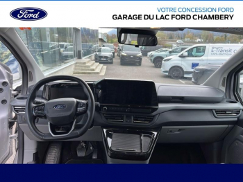 Photo 18 du bon plan FORD Tourneo Custom 340 L1H1 2.5 Duratec 232ch Hybride rechargeable Titanium X CVT occasion à 49790 €