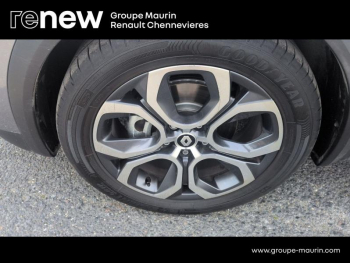 Photo 9 du bon plan RENAULT Captur 1.6 E-Tech hybride 145ch Techno Fast Track occasion à 21590 €