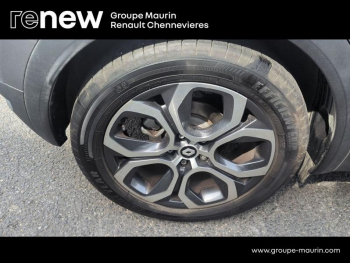 Photo 11 du bon plan RENAULT Captur 1.6 E-Tech hybride 145ch Techno Fast Track occasion à 21590 €
