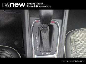 Photo 27 du bon plan RENAULT Captur 1.6 E-Tech hybride 145ch Techno Fast Track occasion à 21590 €