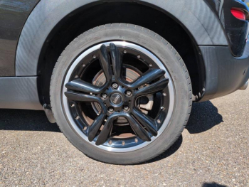 Photo 11 du bon plan MINI Paceman Cooper S 190ch Pack Red Hot Chili occasion à 12790 €