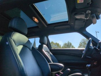 Photo 15 du bon plan MINI Paceman Cooper S 190ch Pack Red Hot Chili occasion à 12790 €