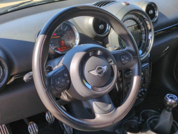 Photo 20 du bon plan MINI Paceman Cooper S 190ch Pack Red Hot Chili occasion à 12790 €