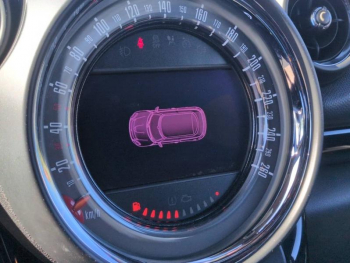 Photo 24 du bon plan MINI Paceman Cooper S 190ch Pack Red Hot Chili occasion à 12790 €