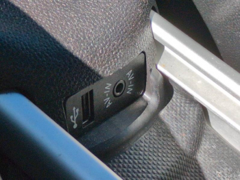 Photo 25 du bon plan MINI Paceman Cooper S 190ch Pack Red Hot Chili occasion à 12790 €