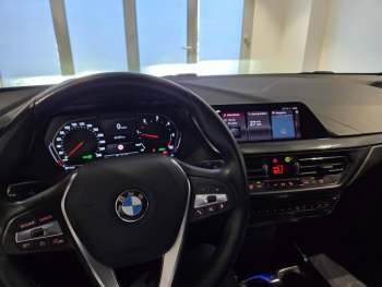 Photo 4 du bon plan BMW Série 1 118dA 150ch M Sport occasion à 20990 €