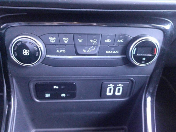 Photo 13 du bon plan FORD EcoSport 1.0 EcoBoost 125ch E85 ST-Line occasion à 14900 €