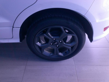 Photo 18 du bon plan FORD EcoSport 1.0 EcoBoost 125ch E85 ST-Line occasion à 14900 €