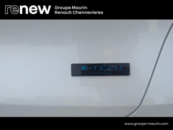 Photo 12 du bon plan RENAULT Captur 1.6 E-Tech full hybrid 145ch esprit Alpine occasion à 25999 €