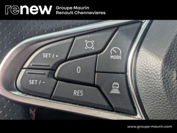 Photo 29 du bon plan RENAULT Captur 1.6 E-Tech full hybrid 145ch esprit Alpine occasion à 25999 €