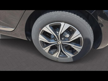 Photo 22 du bon plan RENAULT Clio 1.0 TCe 100ch Evolution GPL occasion à 13900 €