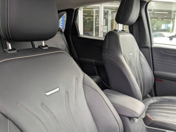 Photo 8 du bon plan FORD Kuga 2.5 Duratec 225ch PHEV Vignale BVA occasion à 25989 €