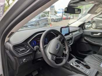 Photo 16 du bon plan FORD Kuga 2.5 Duratec 225ch PHEV Vignale BVA occasion à 25989 €