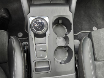 Photo 21 du bon plan FORD Kuga 2.5 Duratec 183ch Hybrid Active X Powershift i-AWD occasion à 46990 €