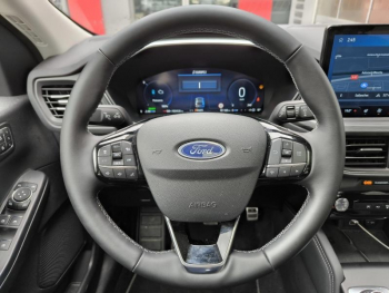 Photo 23 du bon plan FORD Kuga 2.5 Duratec 183ch Hybrid Active X Powershift i-AWD occasion à 46990 €