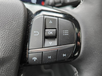 Photo 24 du bon plan FORD Kuga 2.5 Duratec 183ch Hybrid Active X Powershift i-AWD occasion à 46990 €