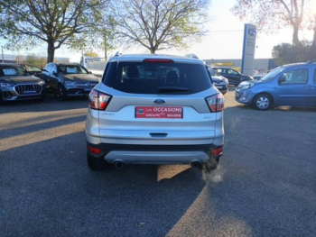 Photo 5 du bon plan FORD Kuga 1.5 EcoBoost 150ch Stop&Start Titanium 4x2 occasion à 14500 €