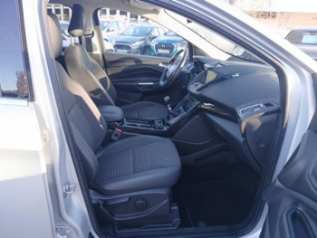 Photo 14 du bon plan FORD Kuga 1.5 EcoBoost 150ch Stop&Start Titanium 4x2 occasion à 14500 €