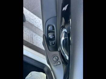 Photo 10 du bon plan NISSAN Qashqai 1.6 dCi 130ch Acenta Xtronic occasion à 11990 €