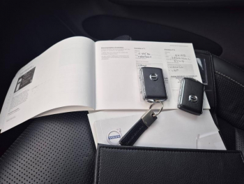 Photo 9 du bon plan VOLVO XC60 T8 Twin Engine 303 + 87ch Inscription Luxe Geartronic occasion à 35990 €