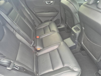 Photo 18 du bon plan VOLVO XC60 T8 Twin Engine 303 + 87ch Inscription Luxe Geartronic occasion à 35990 €
