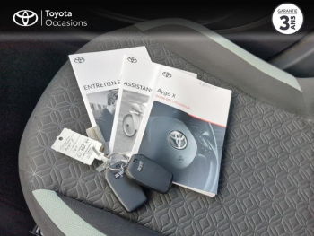 Photo 21 du bon plan TOYOTA Aygo X 1.0 VVT-i 72ch Design S-CVT Pack Zen occasion à 16990 €