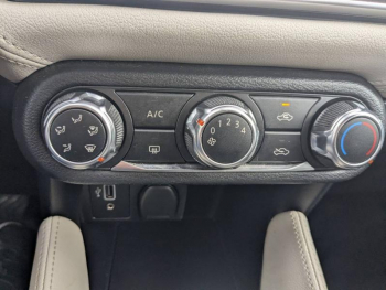 Photo 6 du bon plan NISSAN Micra 1.0 IG-T 92ch Made in France Xtronic 2021.5 occasion à 12890 €