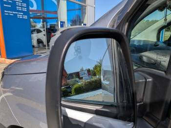 Photo 16 du bon plan CITROEN Berlingo Van VUL M 1000kg BlueHDi 130ch S&S EAT8 occasion à 24990 €