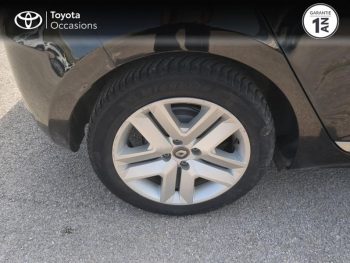 Photo 16 du bon plan RENAULT Clio 1.6 E-Tech hybride 140ch Business -21N occasion à 14990 €