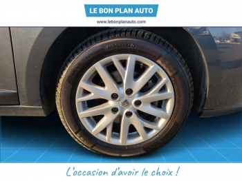 Photo 24 du bon plan RENAULT Megane 1.2 TCe 130ch energy Zen eco² 2015 occasion à 5490 €