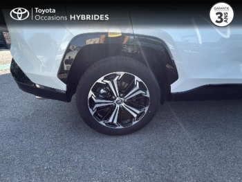Photo 16 du bon plan TOYOTA RAV4 2.5 Hybride Rechargeable 306ch Collection AWD-i MY25 occasion à 53990 €