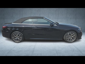 Photo 6 du bon plan MERCEDES-BENZ Classe E Cabriolet 220 d 194ch AMG Line 9G-Tronic occasion à 41990 €