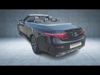 Photo 11 du bon plan MERCEDES-BENZ Classe E Cabriolet 220 d 194ch AMG Line 9G-Tronic occasion à 41990 €