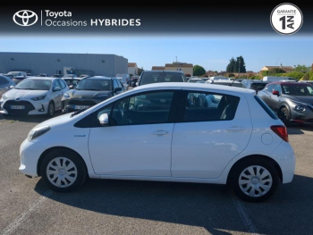Photo 3 du bon plan TOYOTA Yaris HSD 100h Dynamic NAVY ZEN 5p occasion à 10690 €