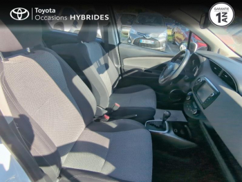 Photo 6 du bon plan TOYOTA Yaris HSD 100h Dynamic NAVY ZEN 5p occasion à 10690 €