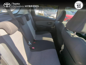 Photo 7 du bon plan TOYOTA Yaris HSD 100h Dynamic NAVY ZEN 5p occasion à 10690 €