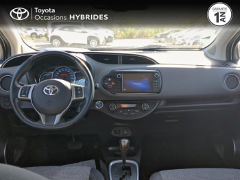 Photo 8 du bon plan TOYOTA Yaris HSD 100h Dynamic NAVY ZEN 5p occasion à 10690 €